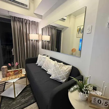 Elcapri Staycation - Shore 3 Residences